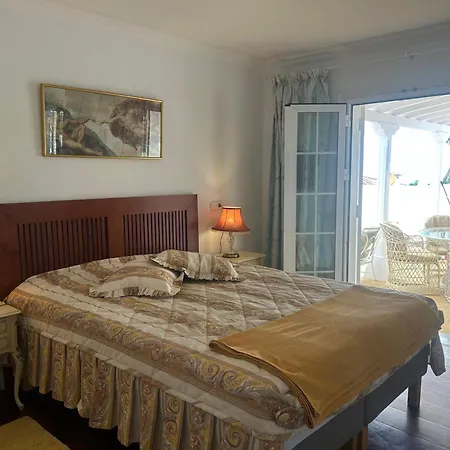 Schoenes Apartment - Ruhig - Aussenpool-2