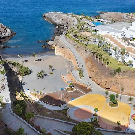 Paraiso Del Sur 2-Bedroom Luxury Suite, Sea & Mountain Views-2
