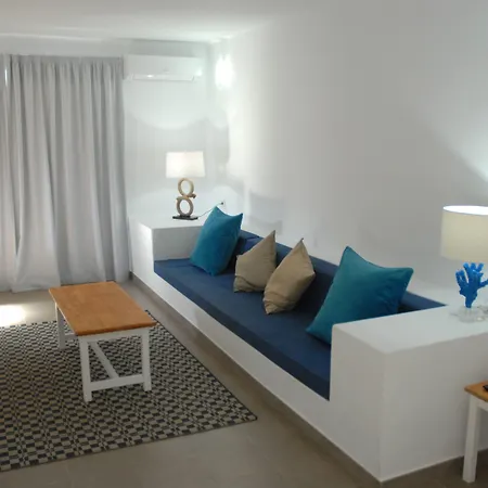 Neptuno Suites - Adults Only-2