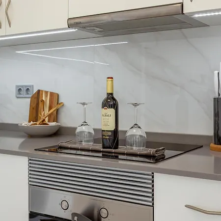 Horizon Vacation Home - Yumbo Luxury Apartment-3