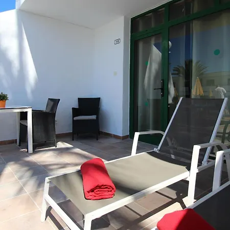 Apartamentos La Penita-2