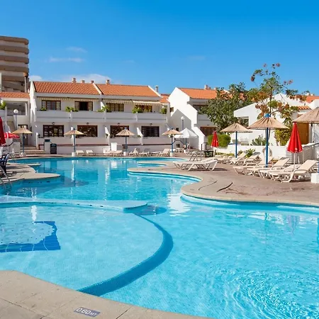Las Americas Studio Apartment-3