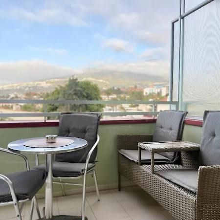 Edificio Las Maranuelas, Puerto La Cruz, Islas Canarias Tenerife-2