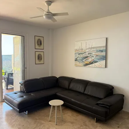 Luxury House With 3 Bedrooms, Sea Wiew And Swimming Pool In A Quiet Residence-2