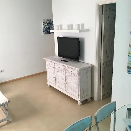 Hoplaco Beach Apartment-3