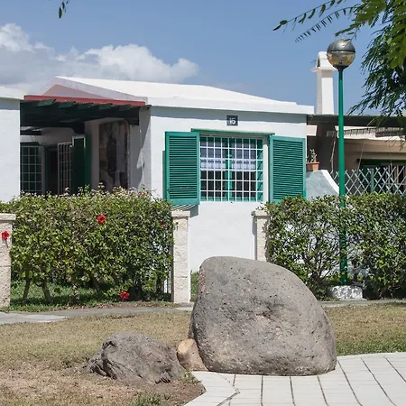 Casa De 5 Dormitorios Y 2 Terrazas-3