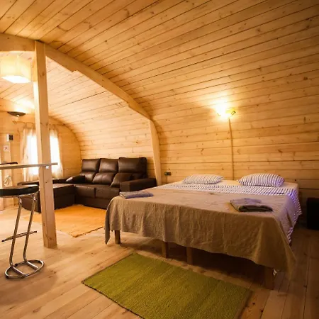 Eco-Wooden Houses Camping Montana Roja-2