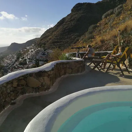 Vilna House With Private Pool, Jacuzzi And Garden -Optional Pool And Jacuzzi Heating-3