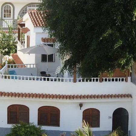 La Palmera1 Casa Al Primer Piso Con 2 Dormitorios - Two Bedroom House On The First Floor --- La Palmera 2 Casa En Planta Baja Con 1 Dormitorio, One Bedroom House On The Ground Floor-3