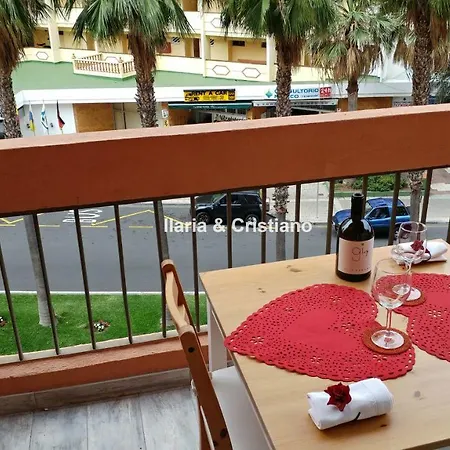 Charming Studio Apartment-2