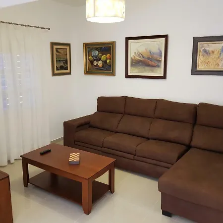 Fantastica Vivienda Familiar Con Jacuzzi Y Sauna-2
