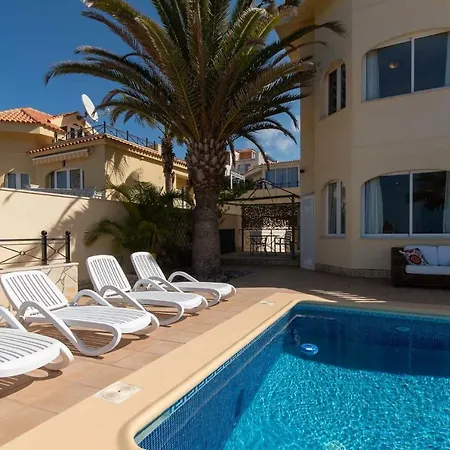 Exclusive Villa On The First Line Of The Ocean With A Private Heated Pool-3