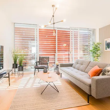 Homeforguest Design Attic Apartment Free Parking-3