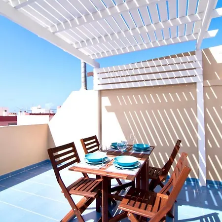 Red Surf Home-2