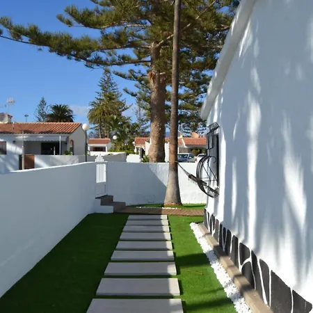 White Exclusive Bungalow. 2 Rooms, Garden & Pool.-3