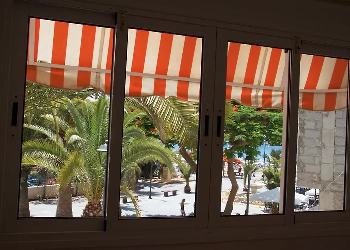 Boetiek Casa Peter Los Cristianos Centro A 20 Metros Del Mar Villa