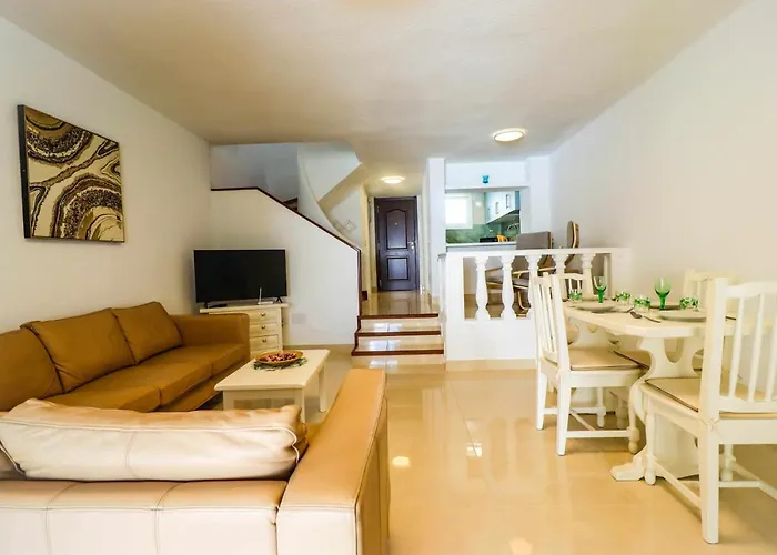 Rentaliday Garden Beach Playa de las Americas  con Piscina