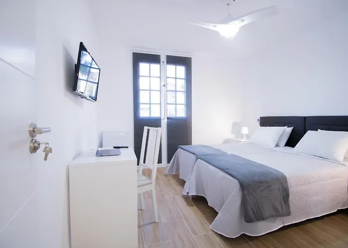 Las Palmas Smart Rooms