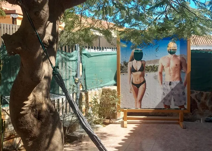 Bungalow Con Flamboyan En Maspalomas Villa Playa del Inglés met een Zwembad