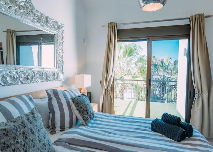 Paradise Beach House: Piscina Privada, Playa 100M Corralejo