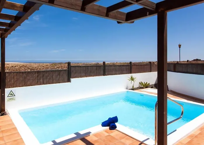 Villa Emma Private Pool Wifi FIBRA MiniGolf Corralejo