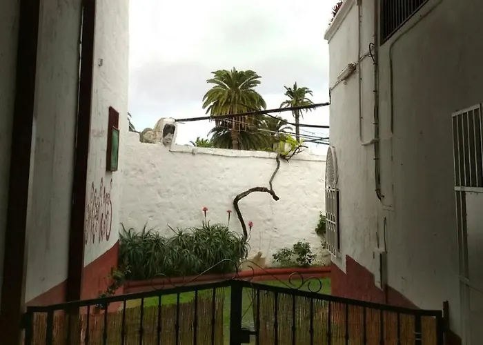 Residencia Los Conejos - Bike & Motorbike Las Palmas / Gran Canaria