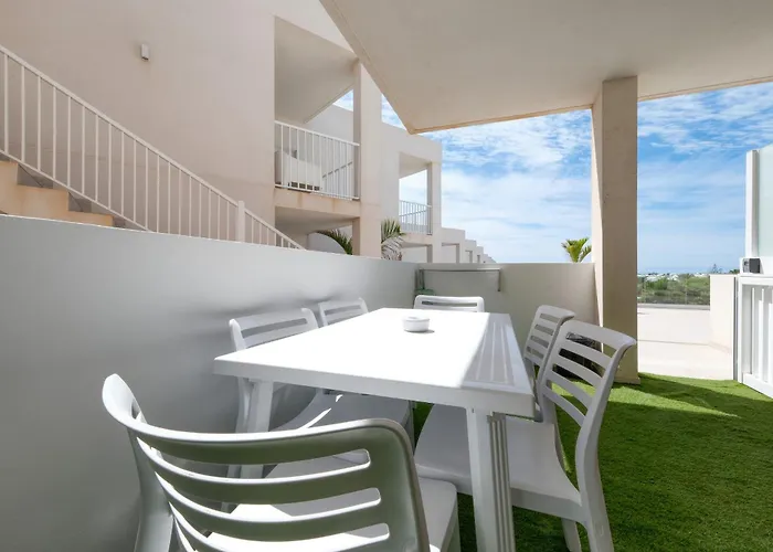 Monarca House - Senator - By Lanzarote Vacation Homes Costa Teguise admite animales