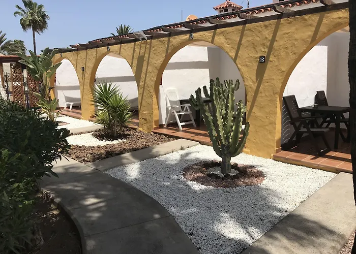Rainbow Golf Bungalows, Gay Men-Only Resort Maspalomas 