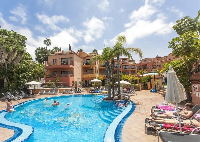 Villa Mandi Golf Resort Playa de las Américas - un Hotel de 4 estrellas