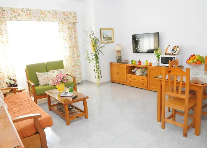 EmyCanarias Holiday Homes Vecindario