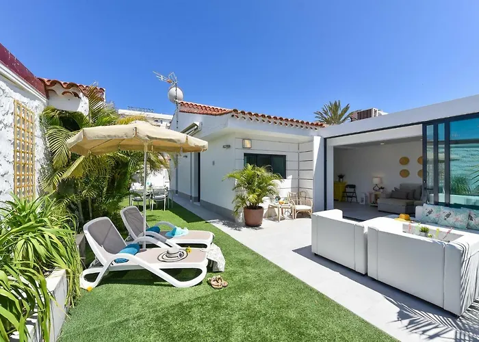 Cozy Bungalow For 6 In Playa Del Ingles Gd04 By Villagrancanaria