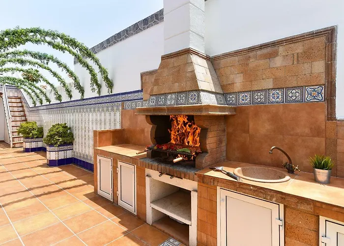 Jacuzzi & Garden Holiday Home Playa del Inglés che accetta animali