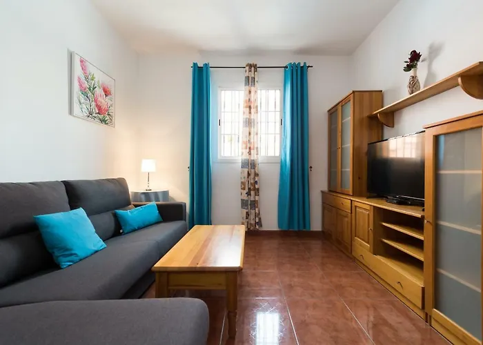 Villa Private Solarium - 2Br House Near The Airport Vecindario 