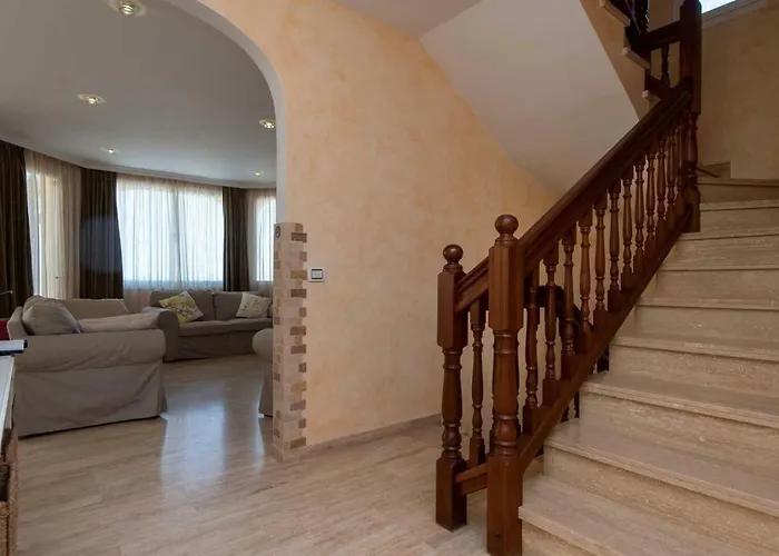 Exclusive Villa On The First Line Of The Ocean With A Private Heated Pool Los Cristianos 